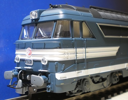 Locomotive diesel 67001 Clermont  ep III ( analogique ) - 