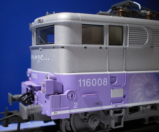 locomotive lectrique BB 116008 logo actuel - 