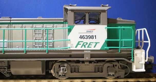 Locomotive diesel BB 463981 Fret  logo casquette  ep V - 