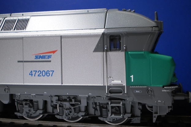 Locomotive diesel CC 472067 FRET logo casquette ep V avec dcodeur digital sound - 