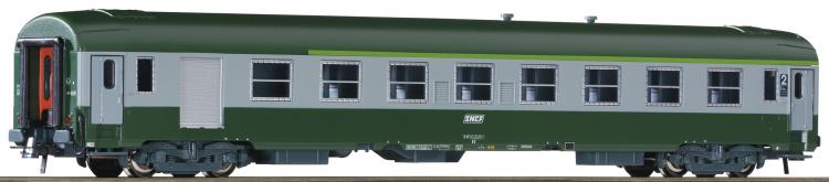 Voiture UIC  82-70 160-2 B7D  logo blanc encadr�  Paris-Mass�na - 