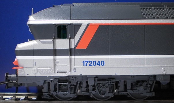 Locomotive diesel CC 172040  livr�e Multiservices logo casquette  ep V - 