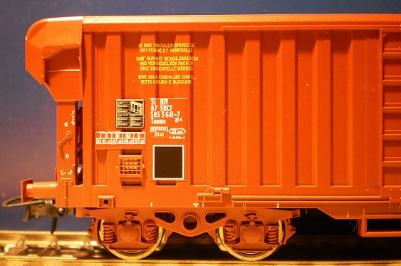 Wagon � toit enroulable  ep  IV - 